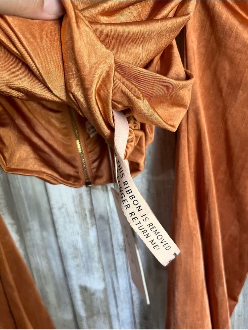 Oh Polly Batch A Caramel Cowl Neck Ruched Long Sleeve Crop Top Size 4 NWT - Picture 2 of 6